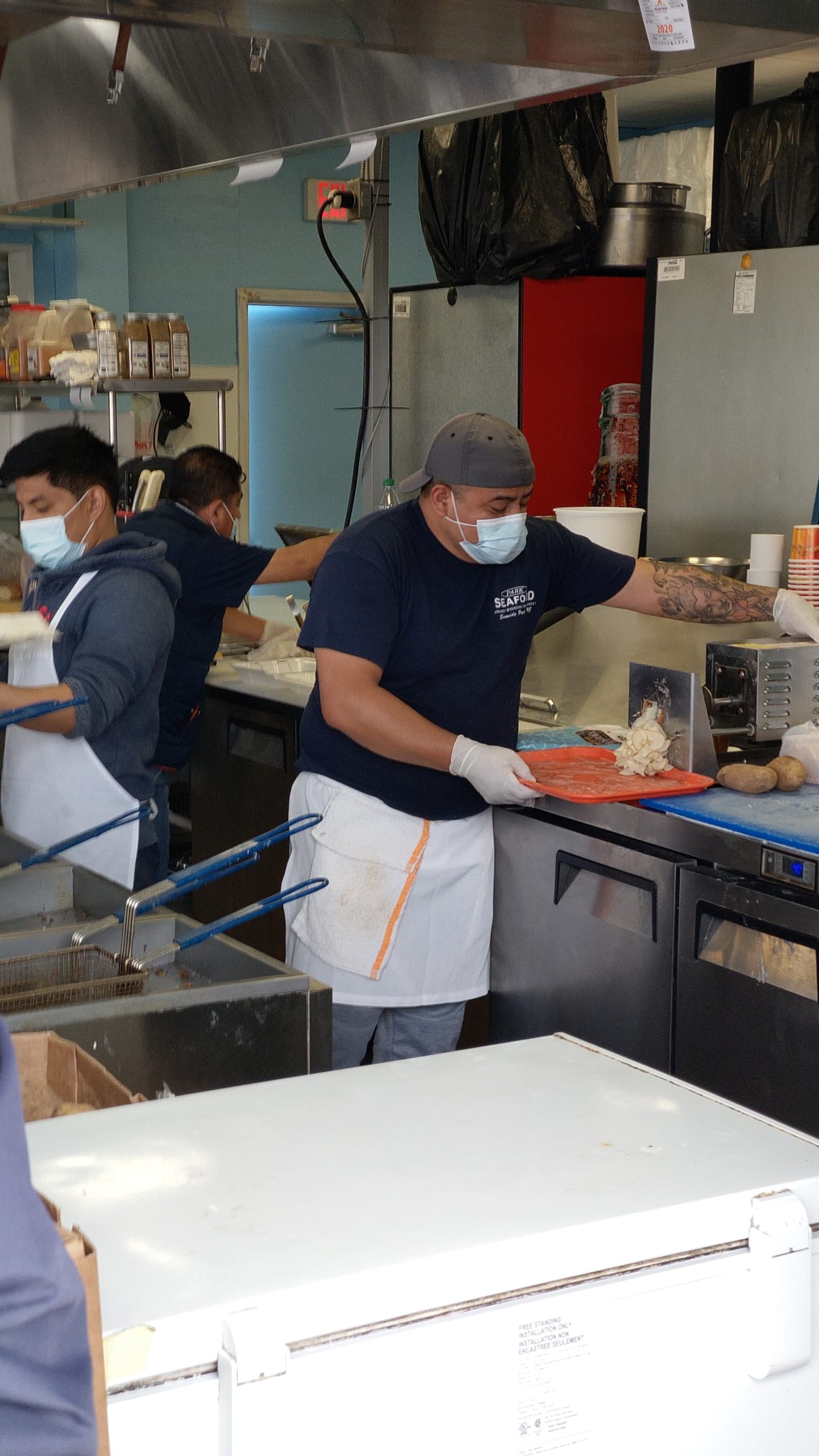 Park Seafood - Making Fresh Potato Chips